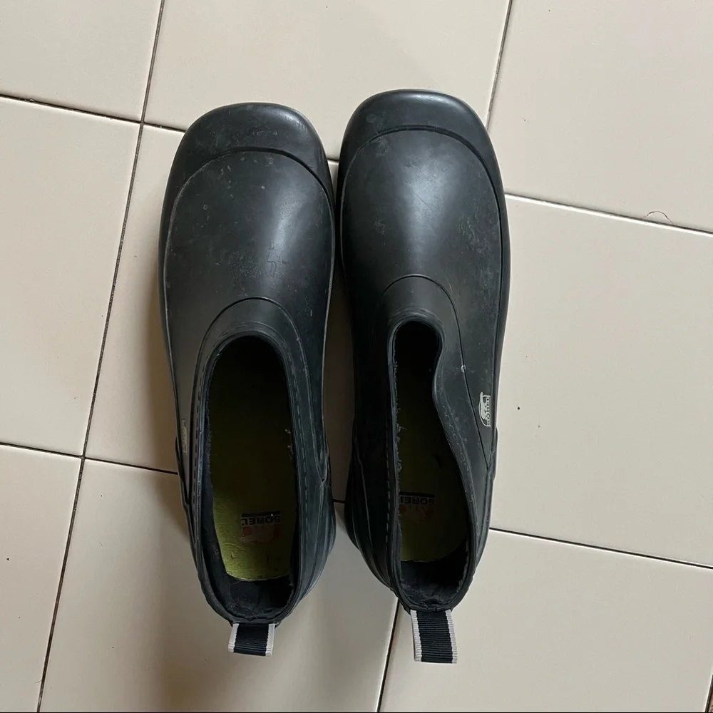 Sorel rubber booties
